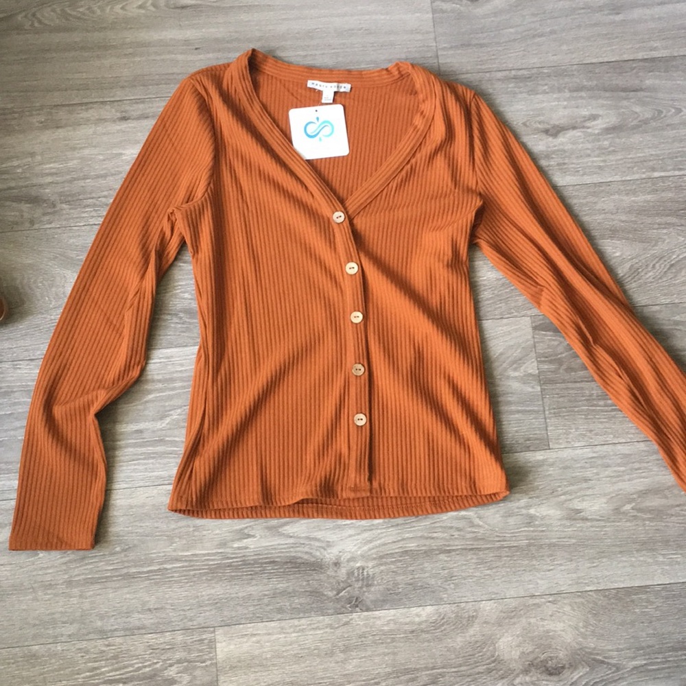 NWT Ribbed Sweater Size L - Picture 2 of 3